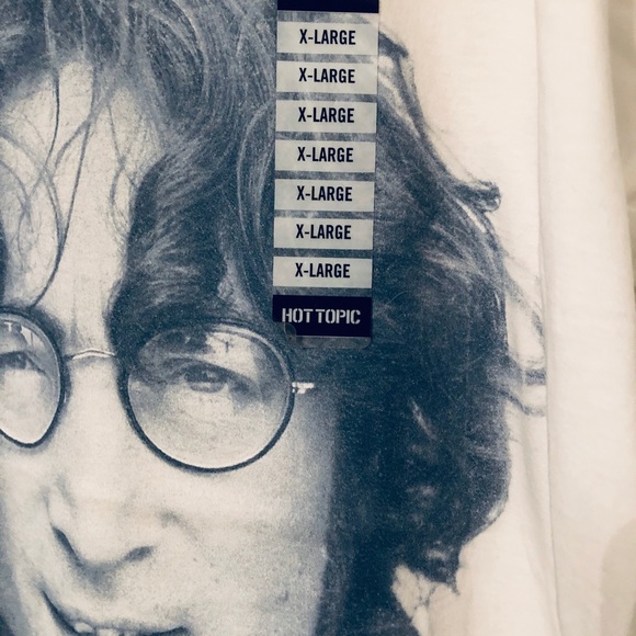 JOHN LENNON “IMAGINE” tshirt. New with tags, no smoke house. - Picture 3 of 5